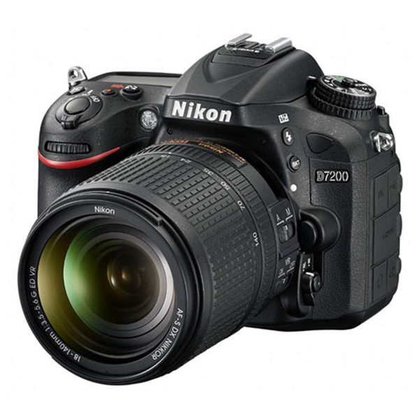 Зеркальная камера Nikon D7200 18-140mm VR
